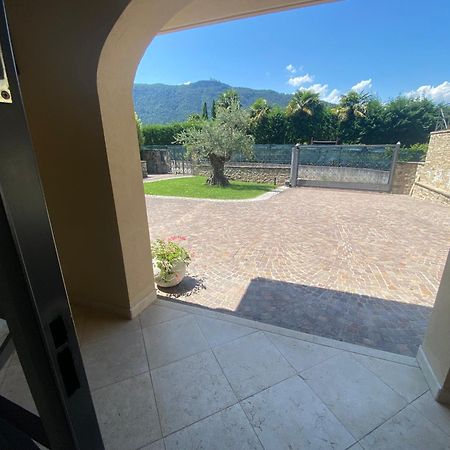 Vela Di Soleville Camere Con E Senza Vista Lago Con Ristorante & Pizzeria Sale Marasino Luaran gambar