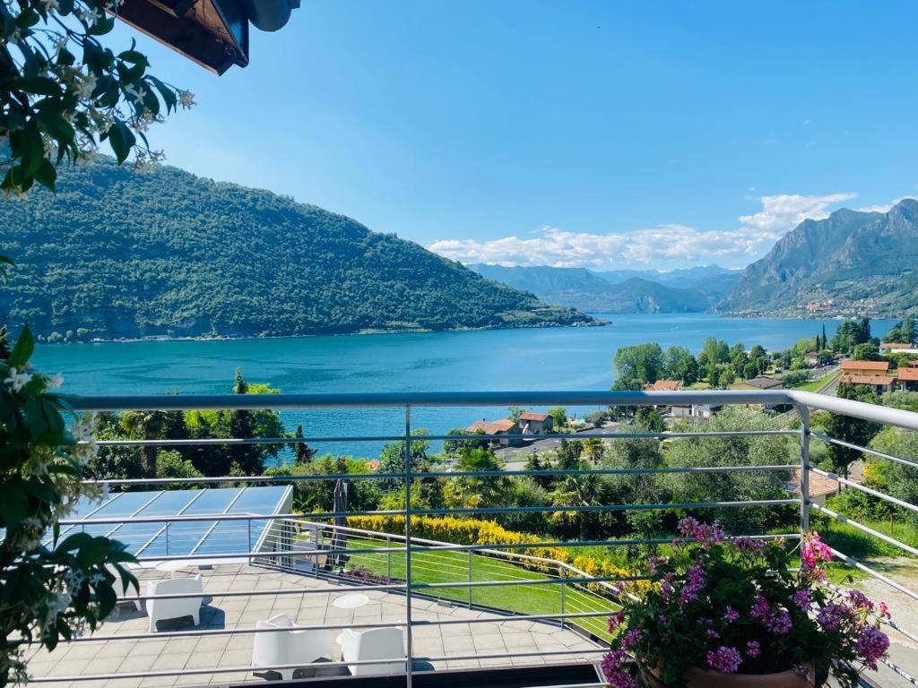 Vela Di Soleville Camere Con E Senza Vista Lago Con Ristorante & Pizzeria Sale Marasino Luaran gambar